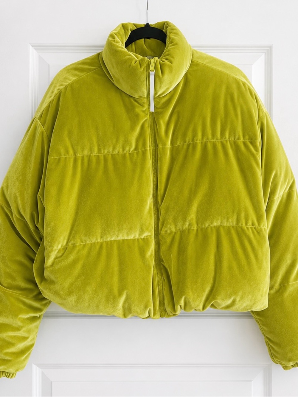 Fabletics Wander Velour Cropped Puffer Jacket - Lime Green L/XL